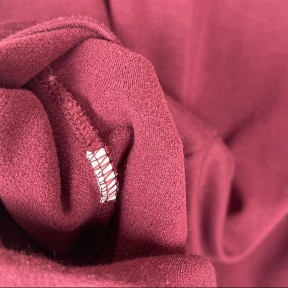 Fabletics Sadie Scrunched Sleeve Pullover Sweatshirt - Picture 7 of 9